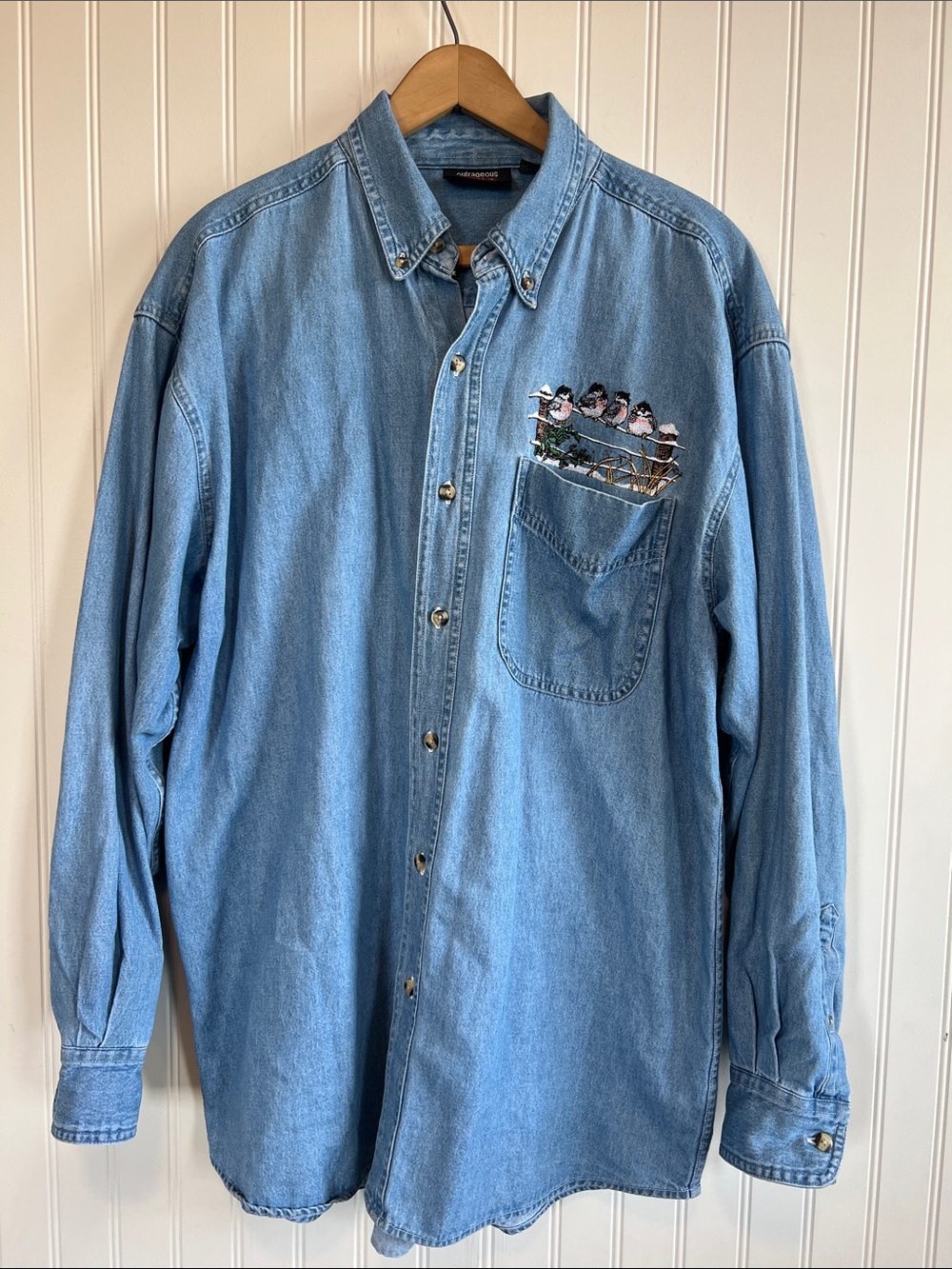 Light Blue Denim Button-Down Shirt with Embroidered Birds VTG medium